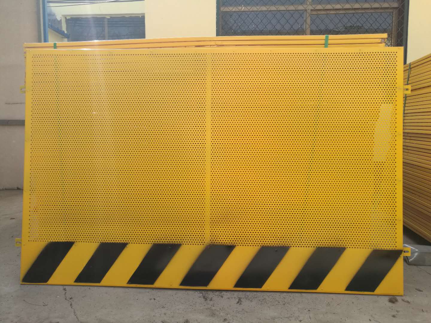 1522894656564620.jpg 護(hù)欄網(wǎng),市政護(hù)欄網(wǎng),欄網(wǎng)廠家