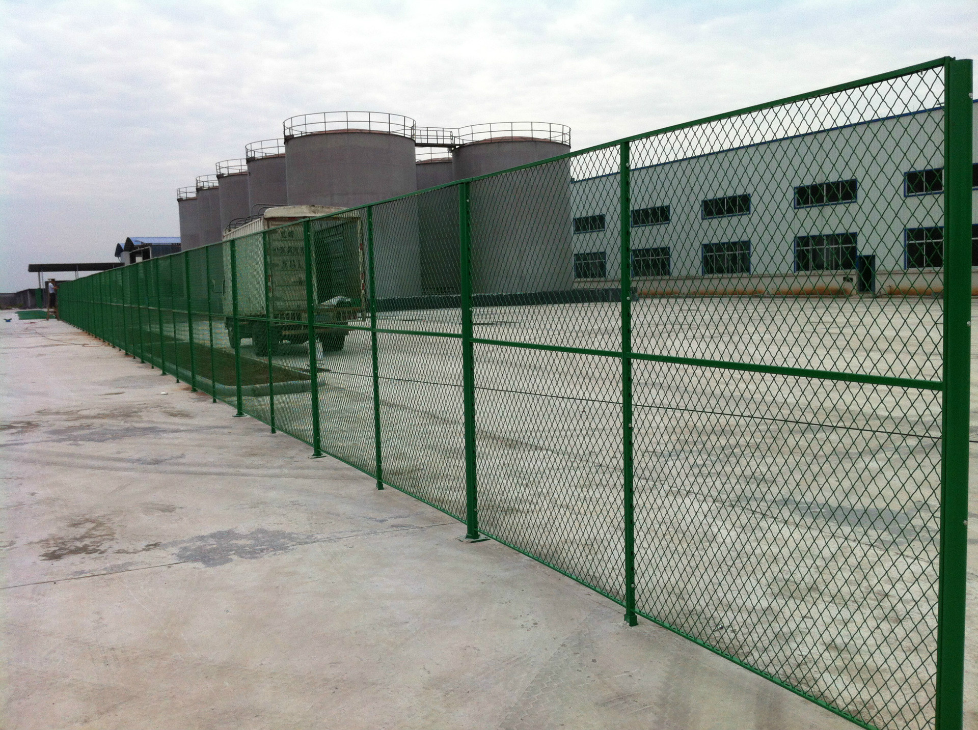 1523407654679773.jpg 護(hù)欄網(wǎng),市政護(hù)欄網(wǎng),欄網(wǎng)廠家