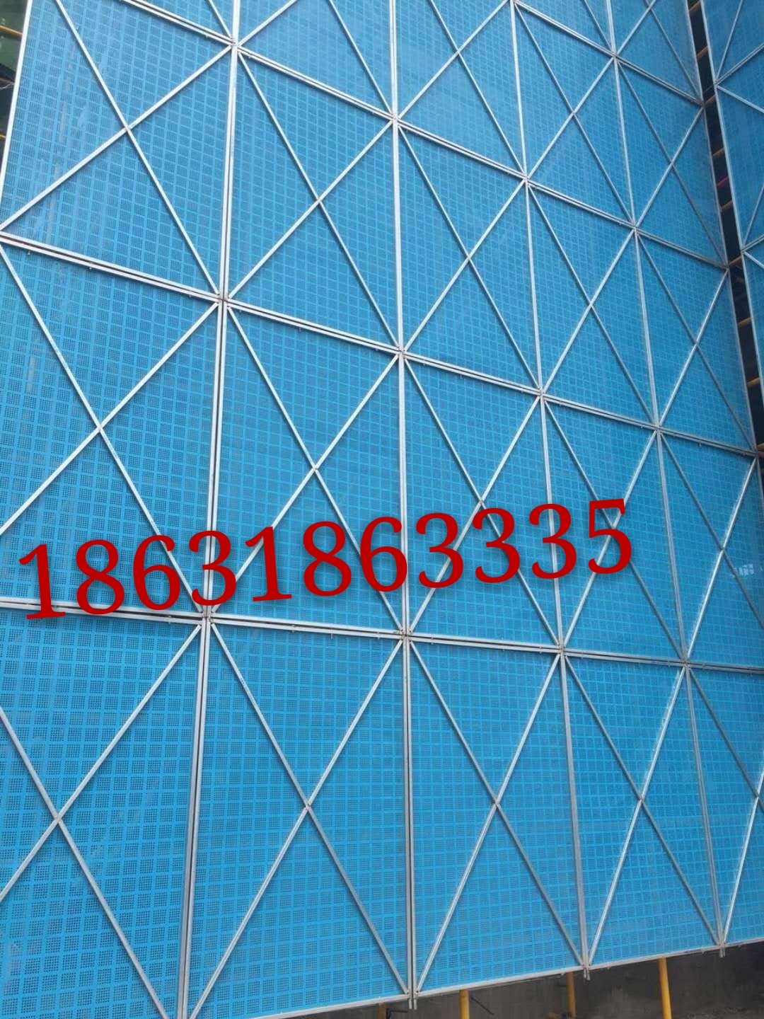 1548160636234566.jpg 護(hù)欄網(wǎng),市政護(hù)欄網(wǎng),欄網(wǎng)廠家