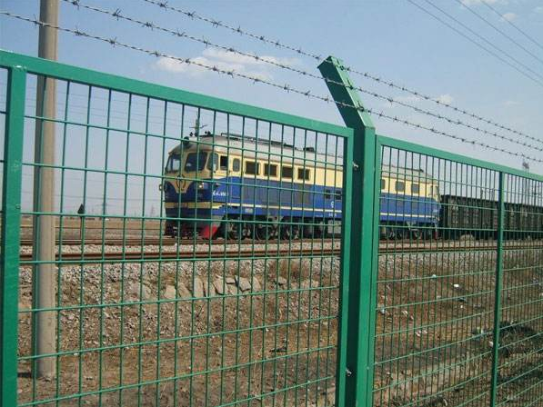 高鐵防護(hù)網(wǎng) 高鐵防護(hù)網(wǎng)