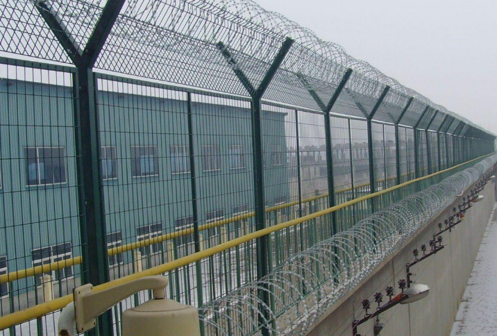 鋼絲防護(hù)網(wǎng) 鋼絲防護(hù)網(wǎng)