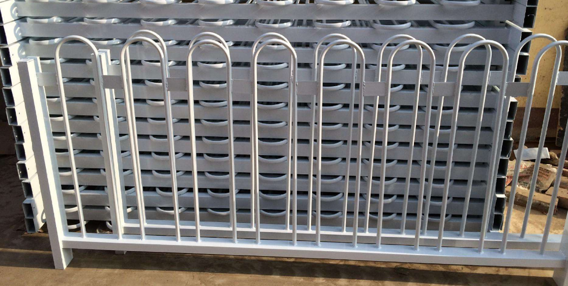 道路隔離柵 道路隔離柵