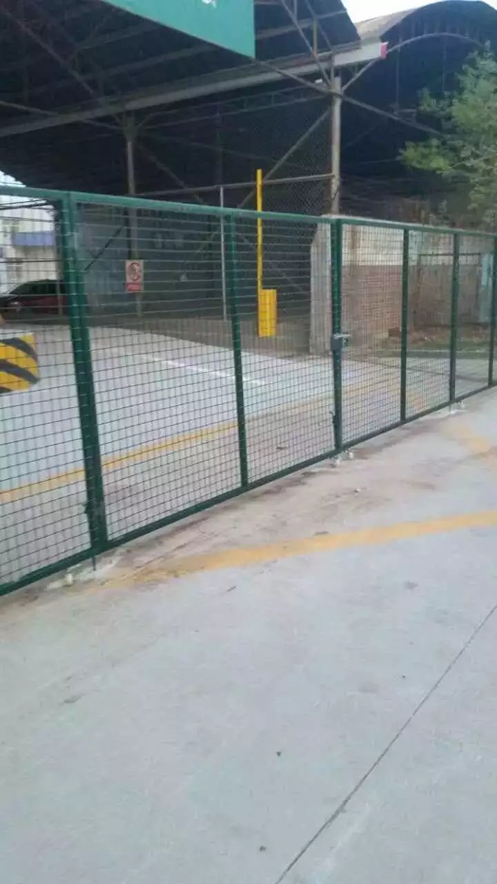 廠區(qū)隔離柵 廠區(qū)隔離柵