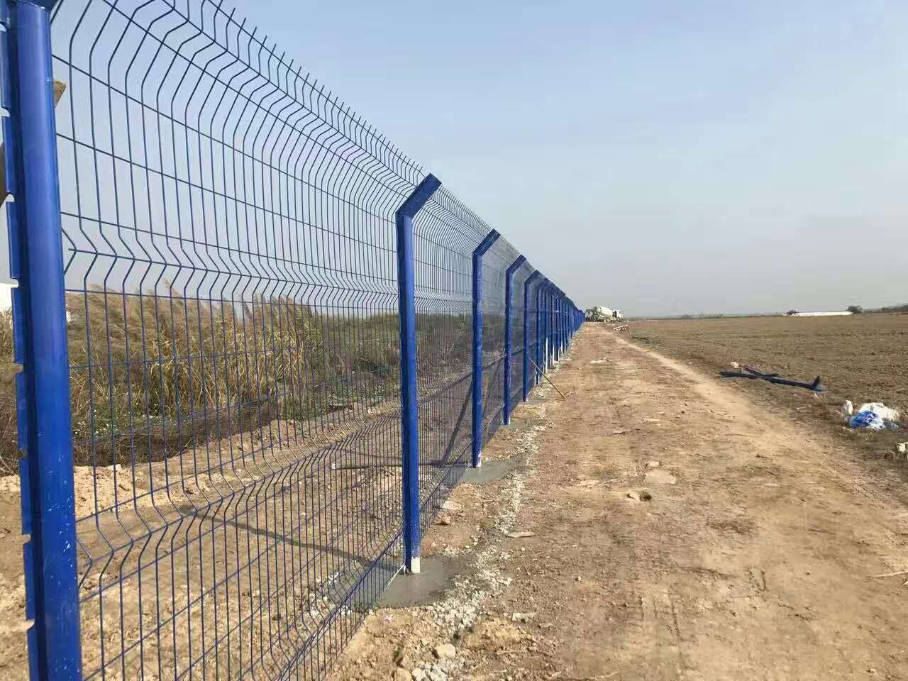 桃型柱圍欄網(wǎng) 桃型柱圍欄網(wǎng)