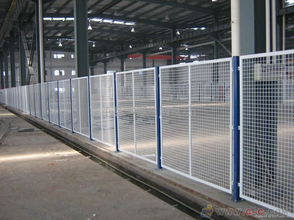 鐵絲柵欄 鐵絲柵欄