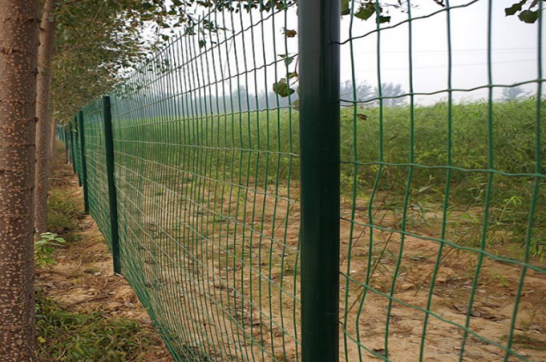 波浪圍欄網(wǎng)